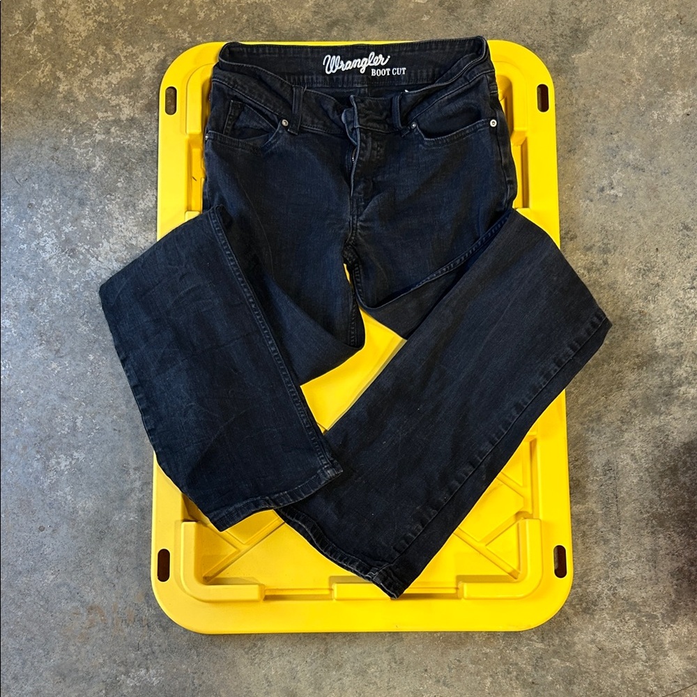 Wrangler Men's Dark Blue Bootcut Jeans